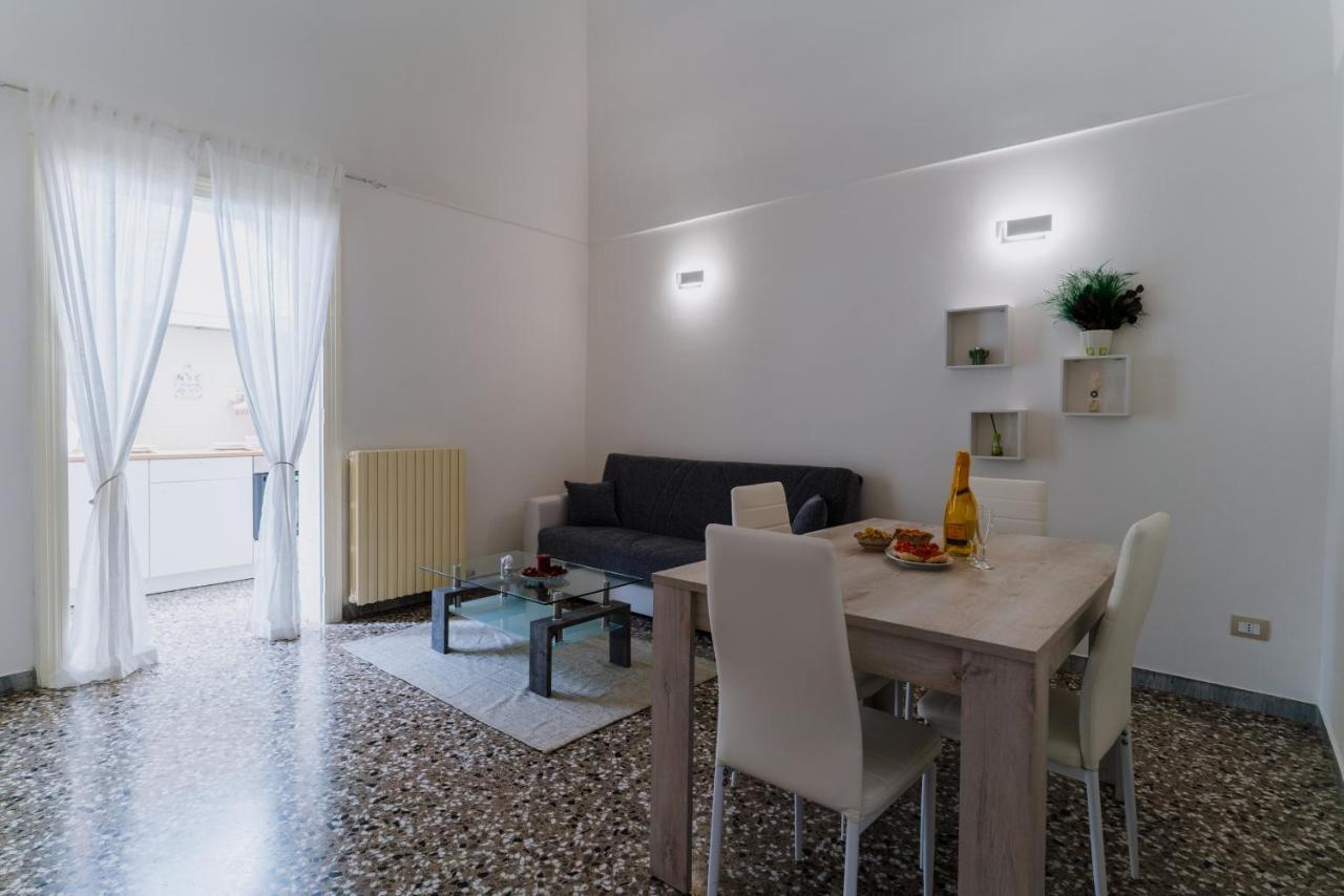 Palestro49 Holiday House Монополі Екстер'єр фото